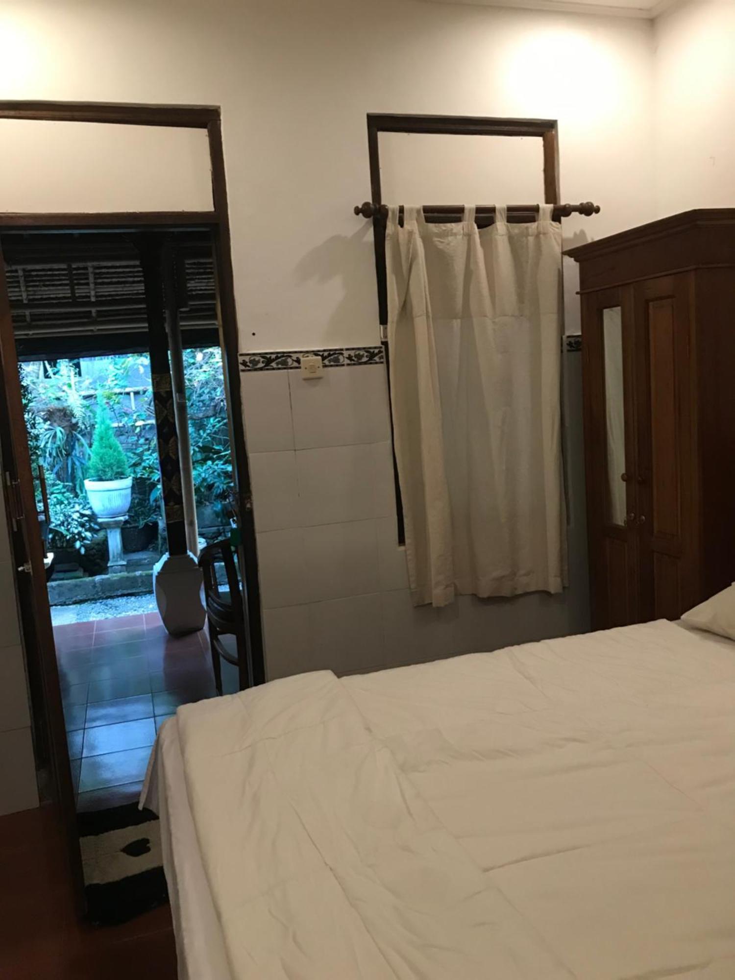 1Bd Guest House In Family Compound1, 15 Minute Walk To Yoga Barn Убуд Экстерьер фото